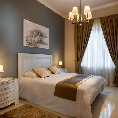 Munqar Villa